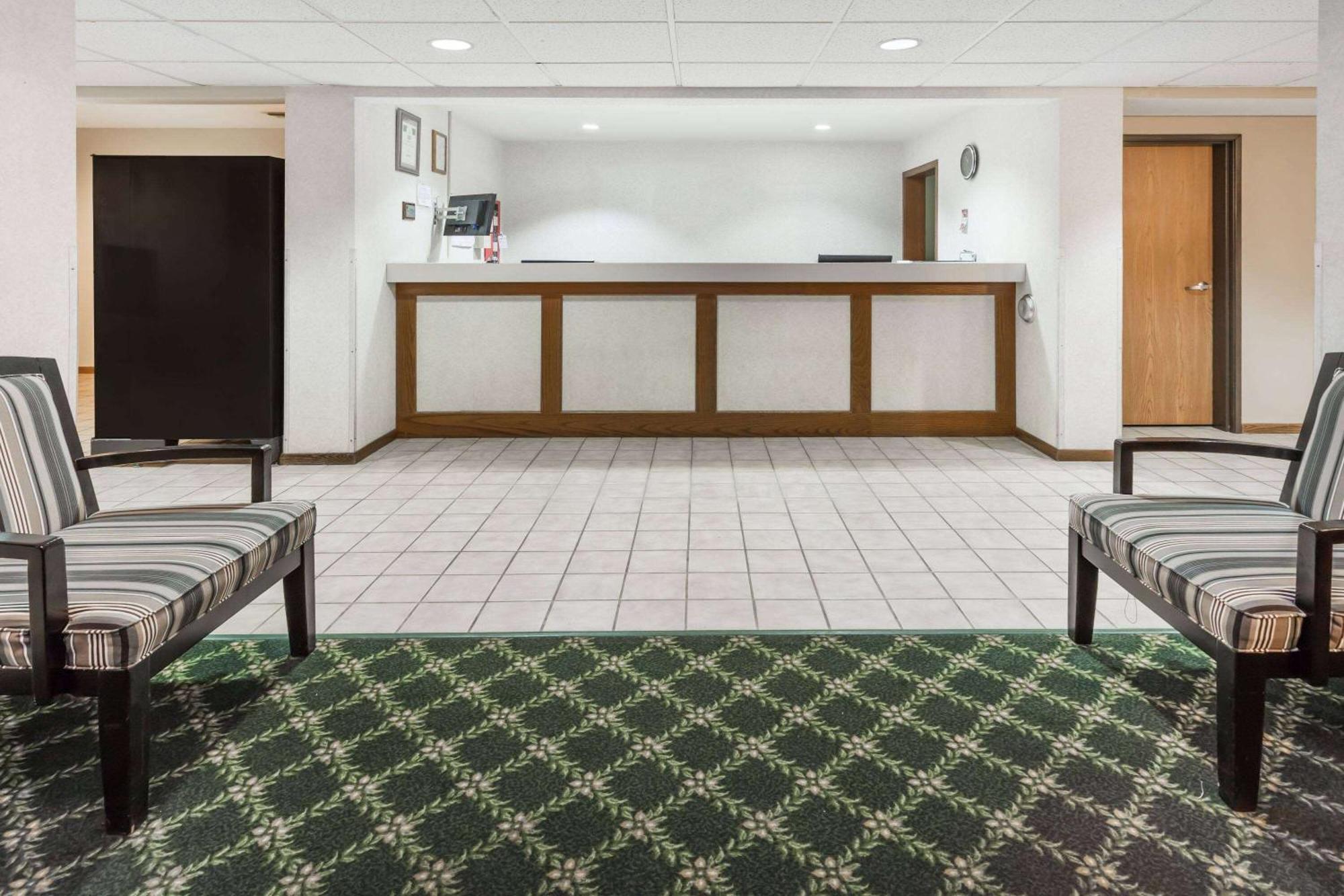 Americinn By Wyndham Columbus Wisconsin Eksteriør billede